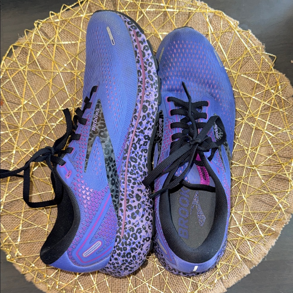 Brooks Women's Running Shoes - Purple with Black Leopard Accent